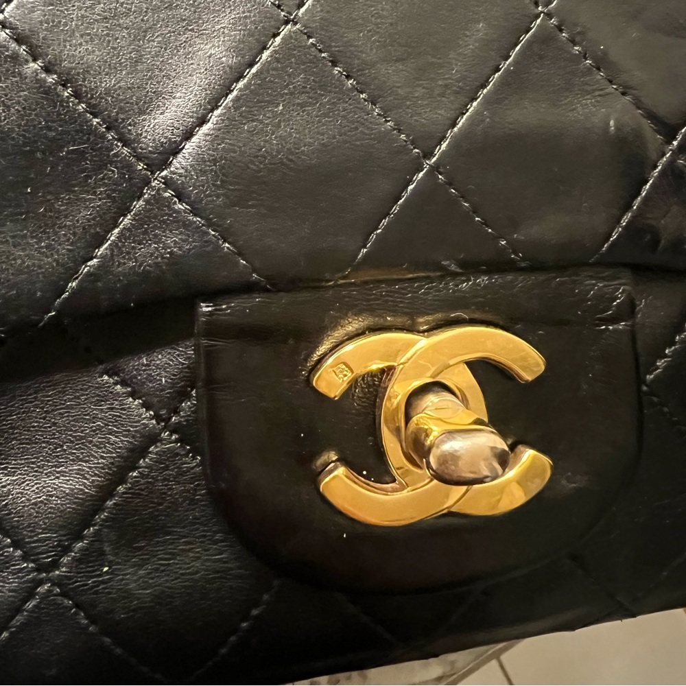 Additional Photos - Chanel latch